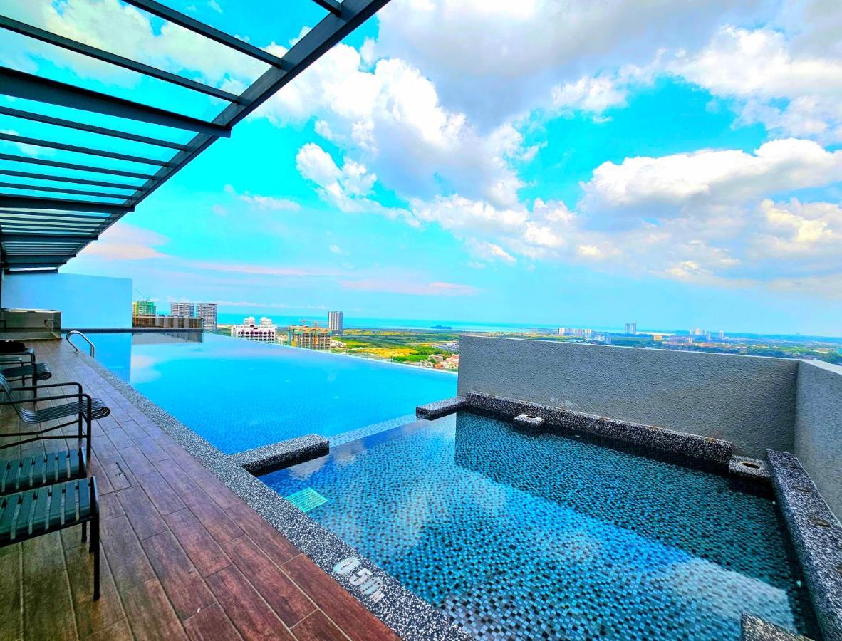 Quartz Paragon Suites Melaka By Ggm מראה חיצוני תמונה